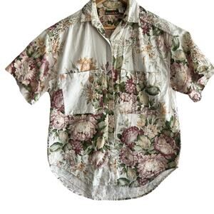 Outback Red Women’s Floral Short Sleeve Button Up Shirt Small